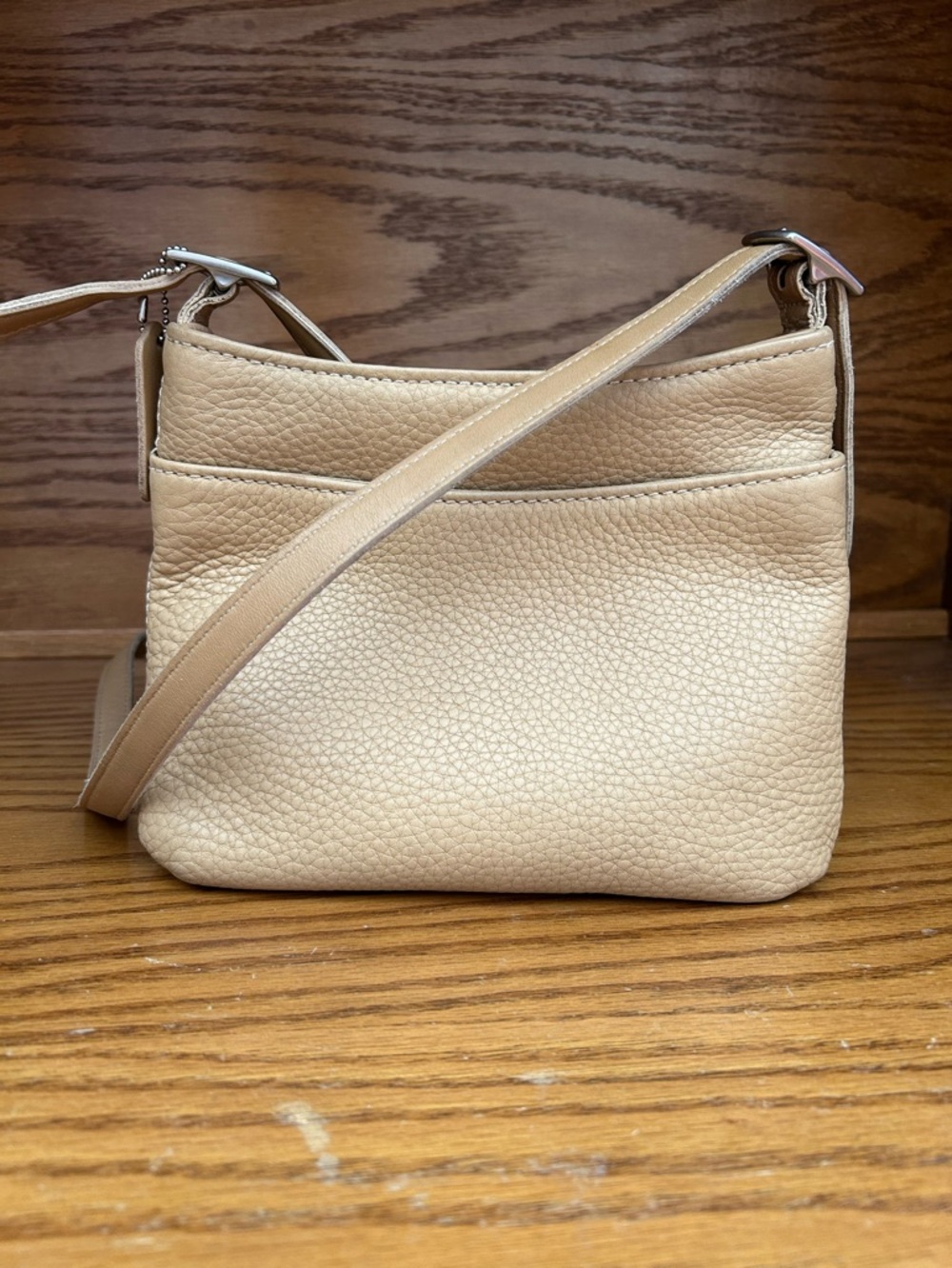 Women's Vintage Coach Hudson Small Zip Light Tan Pebbled Leather Crossbody Bag